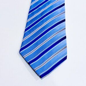 GEOFFREY BEENE Blue Striped Silk Tie *